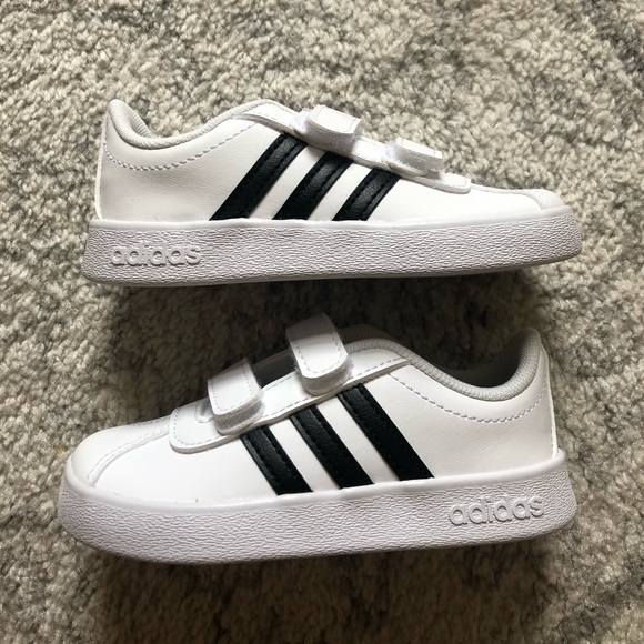 boys adidas velcro shoes